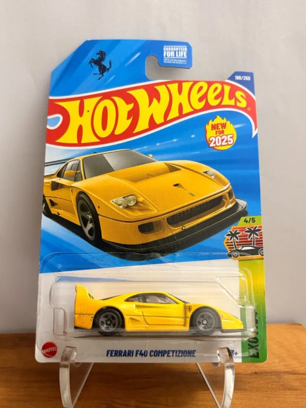 Hot Wheels Ferrari F40 Competizione (Yellow) Imported US Card