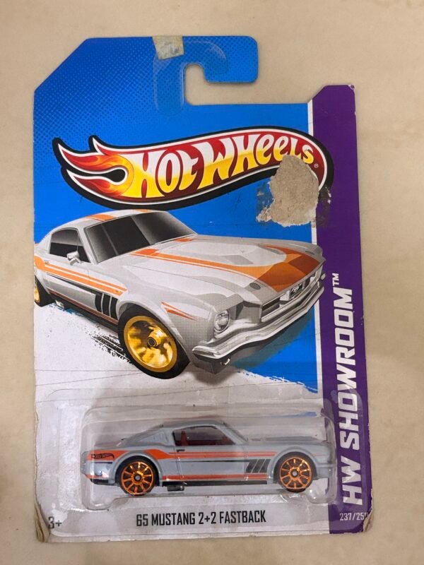 HOT WHEELS 65 FORD MUSTANG 2+2 FASTBACK  Imported Card