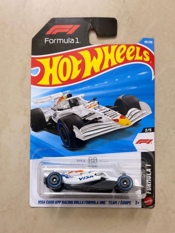 Hot Wheels Visa Cash App Racing Red Bull Formula One Team Formula 1 Ages 3 and Up 68/250 (White)