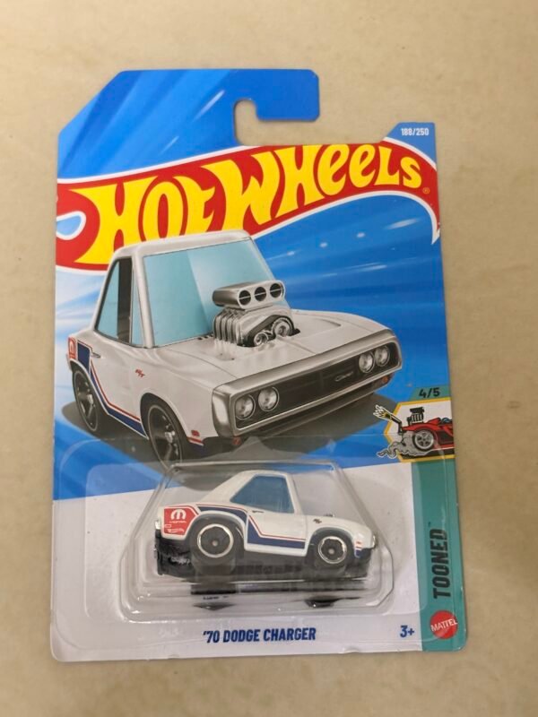 Hot Wheels 70 DODGE CHARGER WHITE TOONED